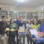 USeP-CAS alumnus donates the laboratory equipment in science laboratory
