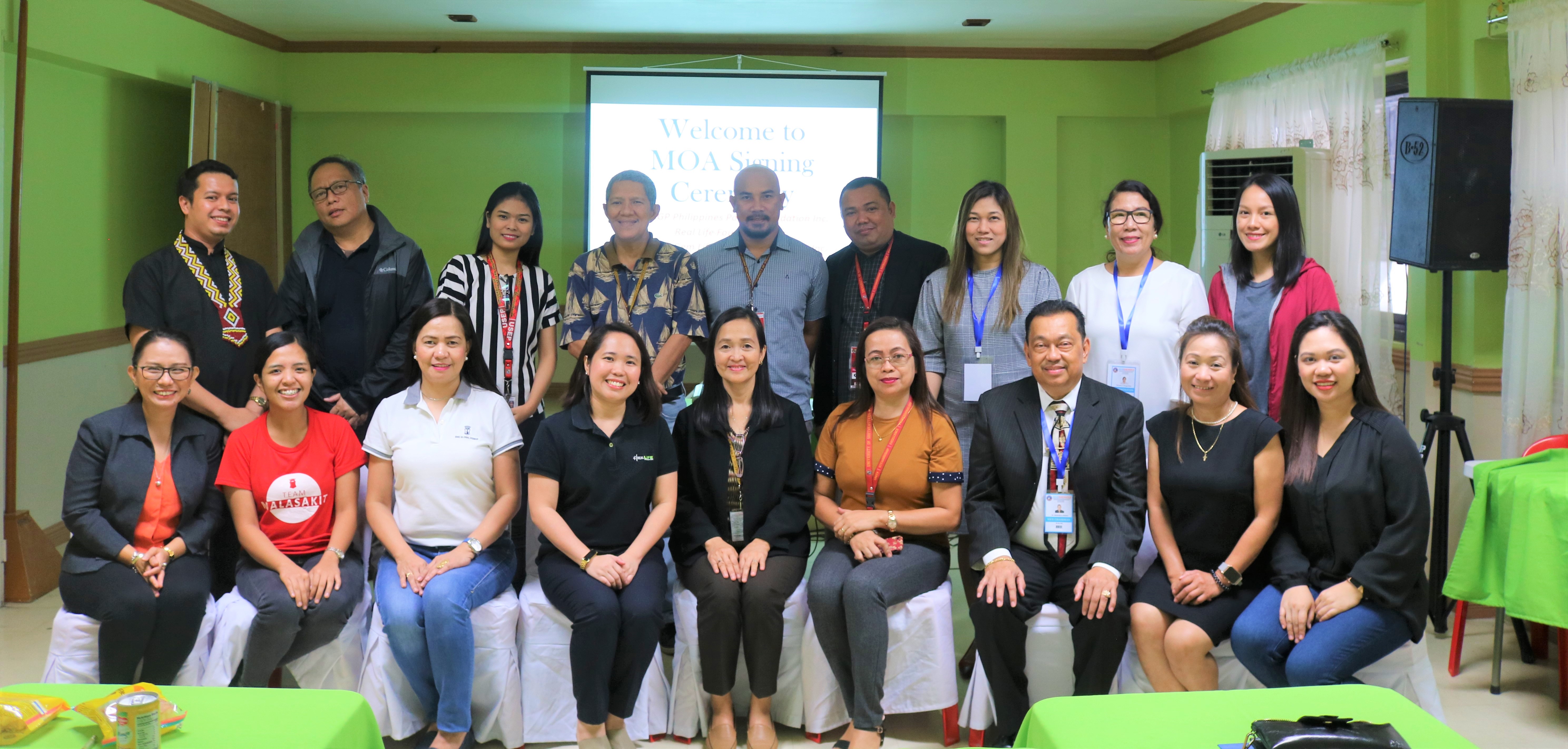 JANUARY 29, 2020 || USeP Hostel Training Hall – USeP signs Memorandum of Agreement (MOA) with scholarship providers